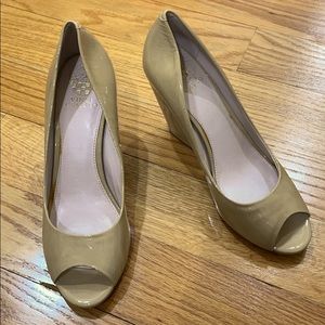**Vince Camuto Peeptoe Nude Wedges 9